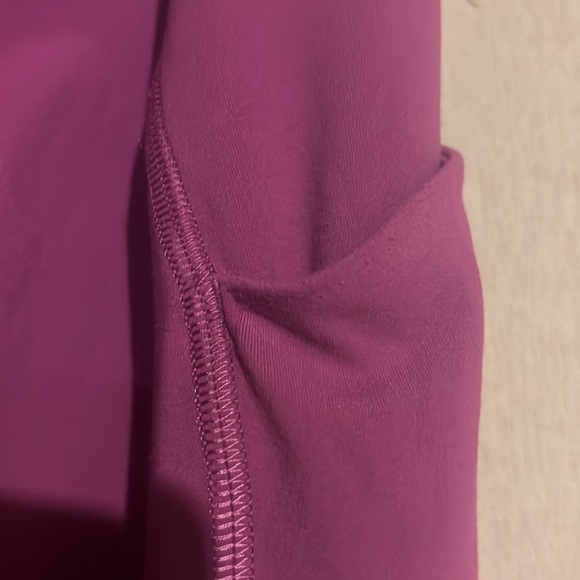 Worn Once Lululemon Align Pants Leggings 3-Pocket Magenta 25” Like New Sz 2 Slim - Picture 3 of 6